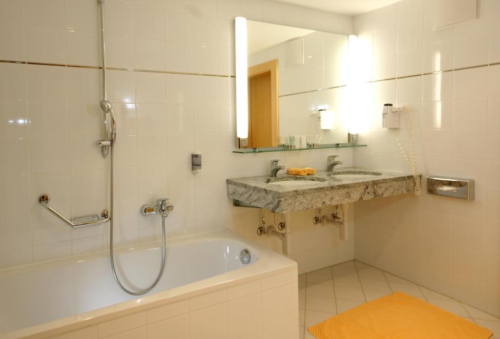 Hotel Post Sport- Und Wellness Samnaun Kamer foto